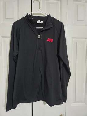 Ace hardware small women's black partial zip athletic style top